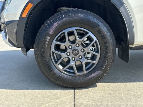Used 2025 Ford Ranger XLT RWD image 13