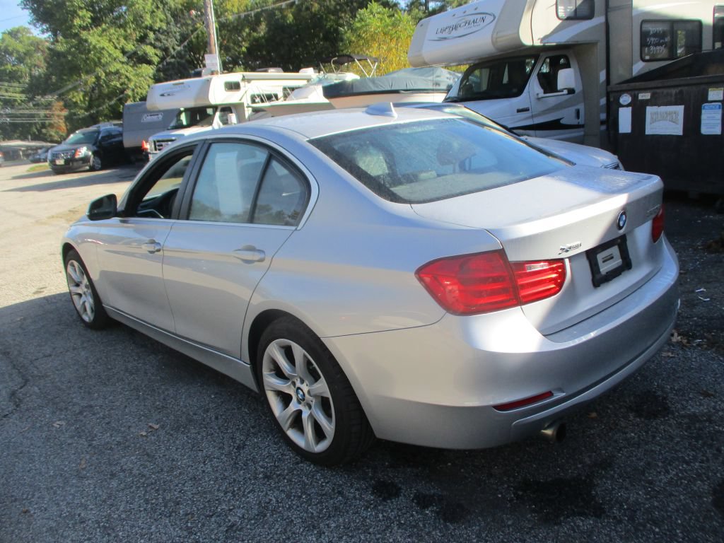 Used 2015 BMW 320i xDrive Sedan AWD/4WD image 5