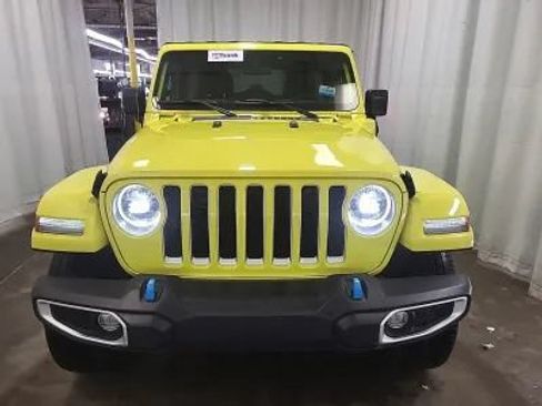 Used 2023 Jeep Wrangler Unlimited Sahara w/ Cold Weather Group AWD/4WD image 5