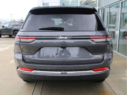 New 2025 Jeep Grand Cherokee Laredo X w/ Luxury Tech Group I image 7