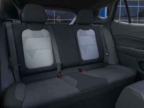 New 2026 Chevrolet Trax RS w/ Sunroof Package FWD image 17