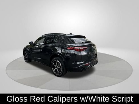 Used 2022 Alfa Romeo Stelvio Veloce AWD/4WD image 5