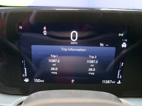Used 2025 Buick Encore GX Avenir w/ Avenir Technology Package AWD/4WD image 24