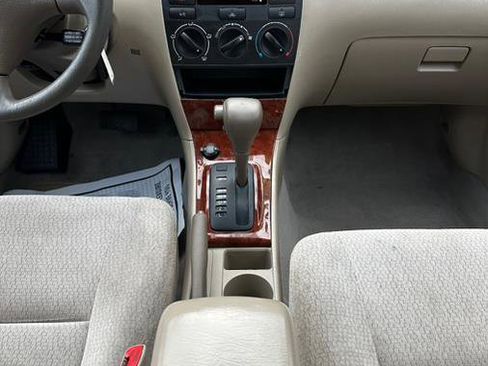 Used 2004 Toyota Corolla CE image 26