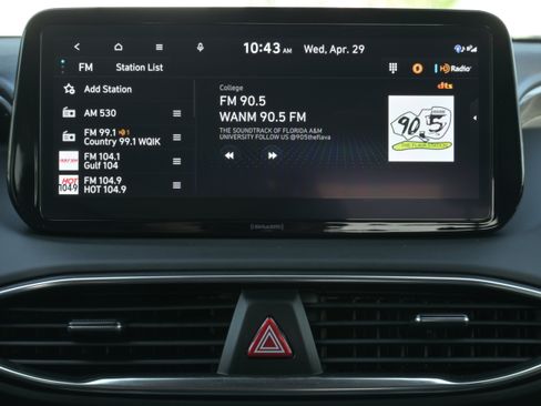 Used 2023 Hyundai Santa Fe SEL FWD image 16