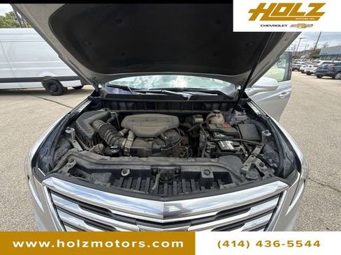 Certified 2017 Cadillac XT5 Premium Luxury w/ LPO, Wheel Lock Package AWD/4WD image 31