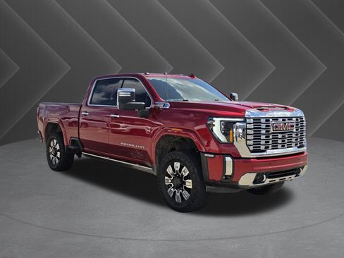 Used 2024 GMC Sierra 2500 Denali w/ Denali Reserve Package AWD/4WD image 3