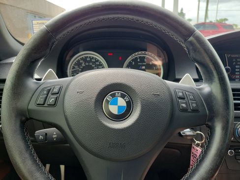 Used 2011 BMW M3 Convertible image 17