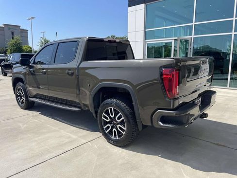 Used 2023 GMC Sierra 1500 AT4 w/ AT4 Premium Package AWD/4WD image 10