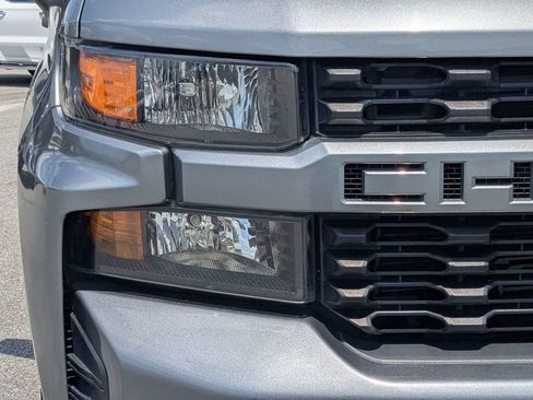 Used 2020 Chevrolet Silverado 1500 Custom w/ Custom Value Package AWD/4WD image 10