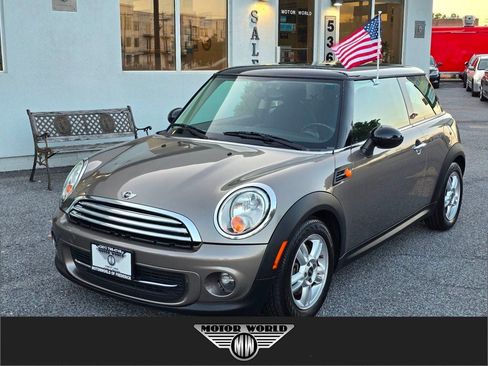 Used 2012 MINI Cooper Hardtop FWD image 1