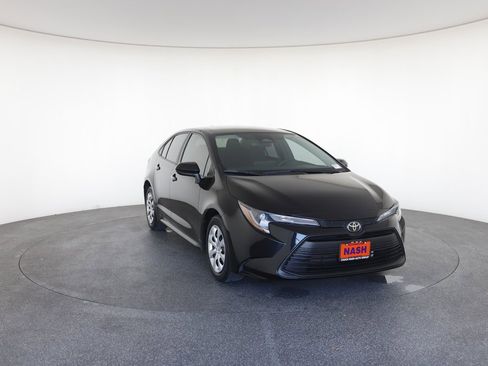 Used 2023 Toyota Corolla LE image 15