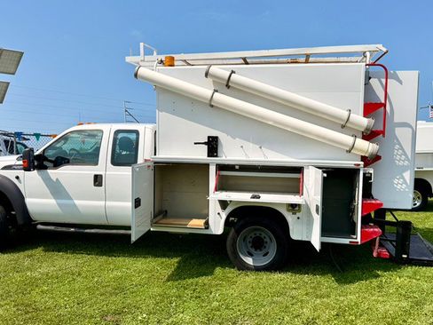 Used 2016 Ford F550 2WD SuperCab Super Duty image 2