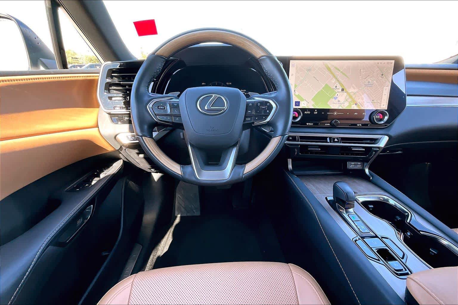 Used 2025 Lexus RX 350 Premium FWD image 6