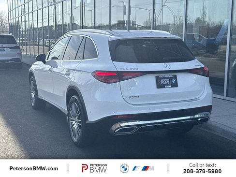 Used 2026 Mercedes-Benz GLC 300 4MATIC image 4