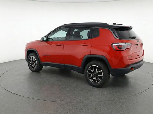 Used 2025 Jeep Compass Trailhawk AWD/4WD image 6