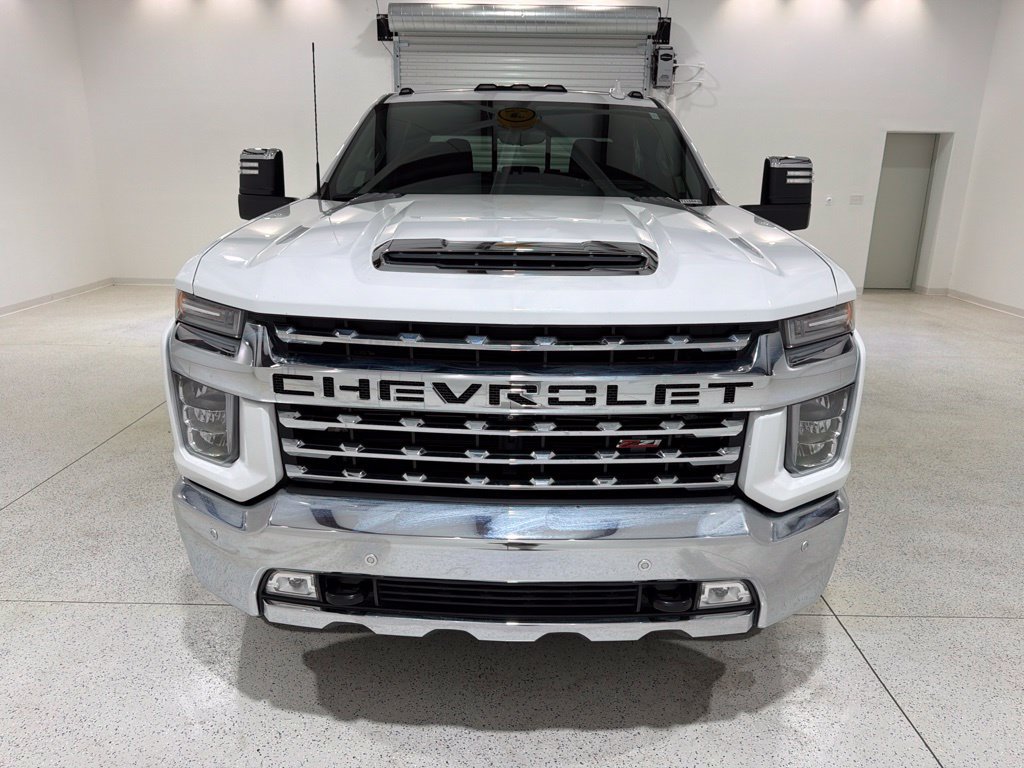 Used 2020 Chevrolet Silverado 2500 LTZ w/ LTZ Premium Package AWD/4WD image 8