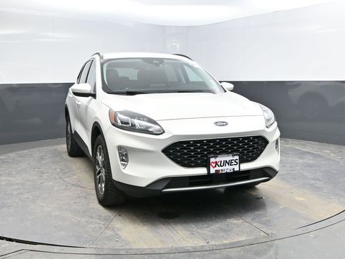 Used 2021 Ford Escape SEL image 4