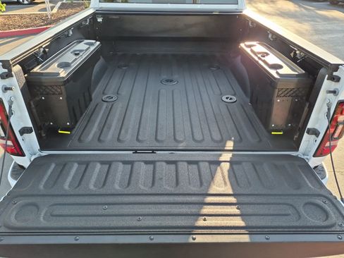 Used 2023 RAM 3500 Laramie AWD/4WD image 32