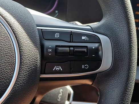 Certified 2025 Kia Sportage LX FWD image 23
