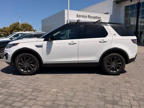 Used 2017 Land Rover Discovery Sport HSE image 11