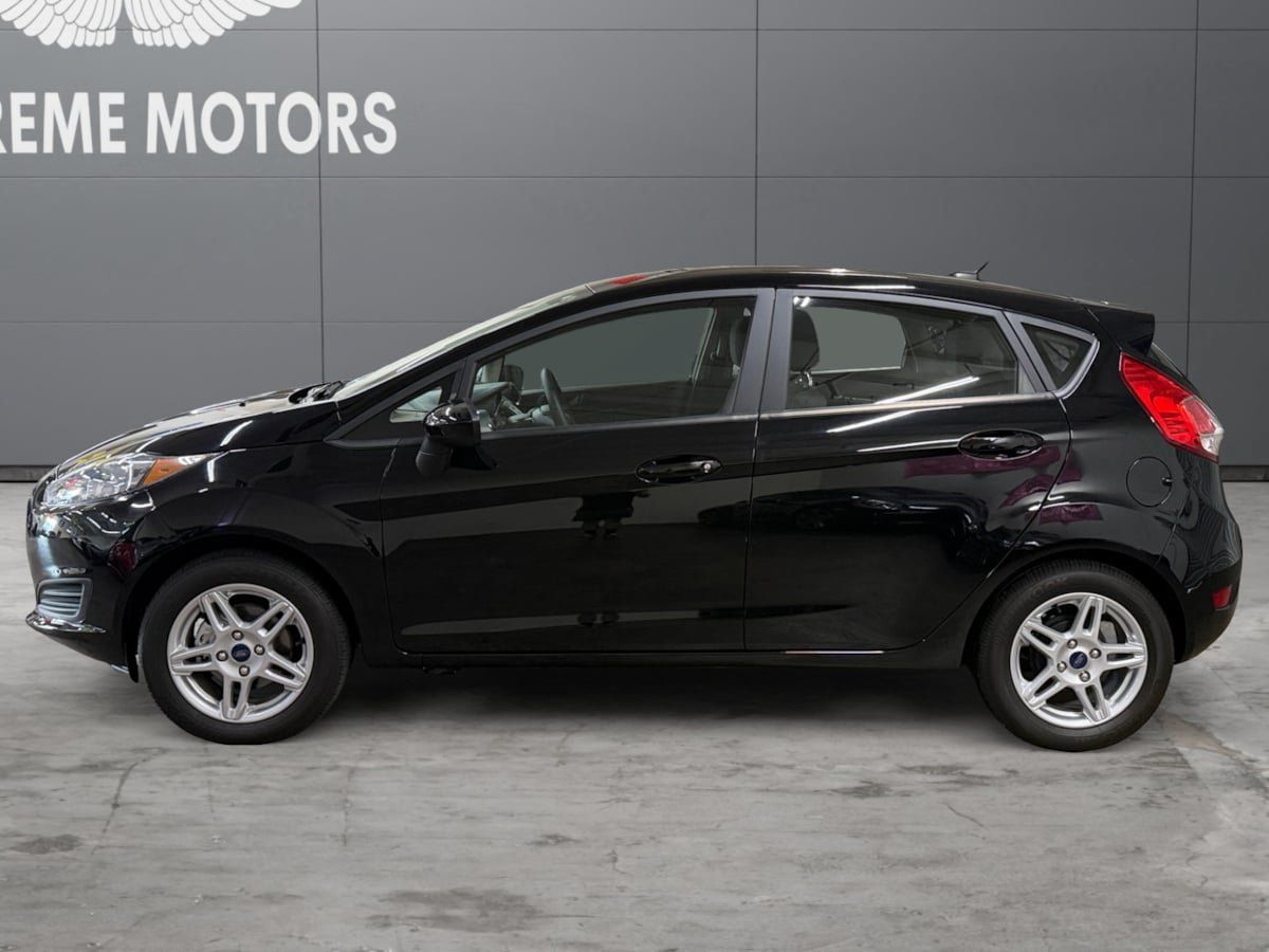 Used 2019 Ford Fiesta SE FWD image 2