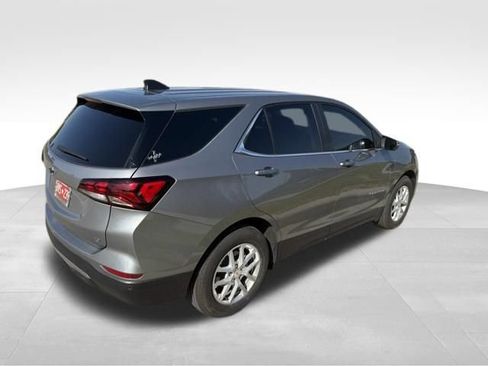 Used 2024 Chevrolet Equinox LT FWD image 3