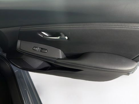 Used 2025 Nissan Sentra SV FWD image 29