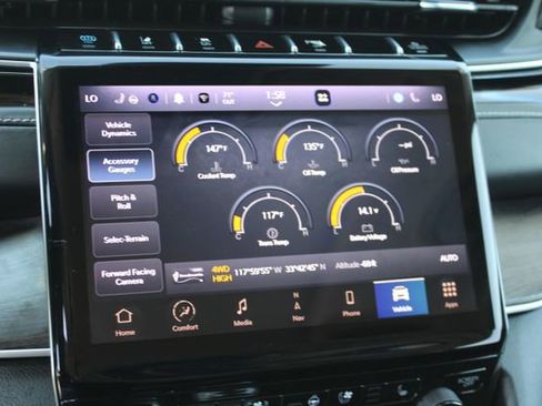 Used 2022 Jeep Grand Cherokee Limited 4xe w/ Luxury Tech Group II image 33