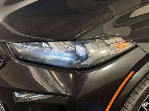 Used 2025 BMW X6 M Competition image 10