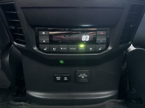 Used 2024 Toyota Sequoia Platinum image 23