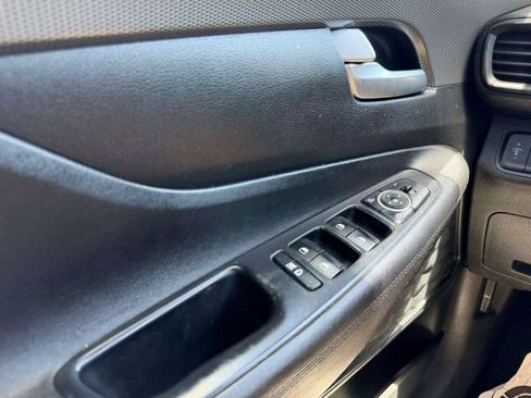 Used 2020 Hyundai Santa Fe SEL FWD image 22