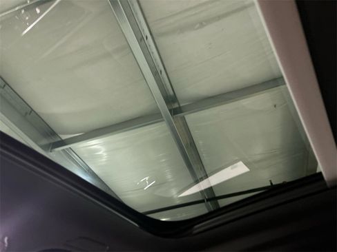 Certified 2023 Volvo XC60 T8 Plus w/ Climate Package image 28