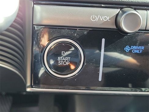 New 2026 Hyundai Ioniq 5 SEL image 9