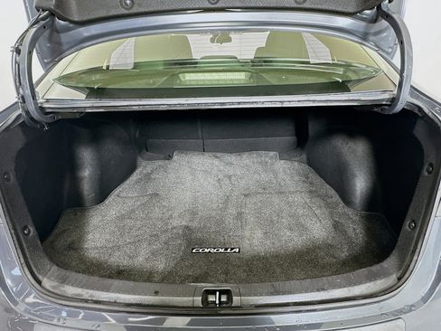 Used 2023 Toyota Corolla LE image 27