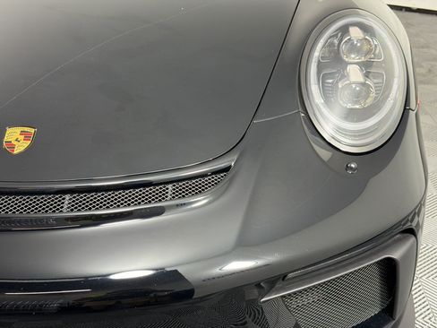 Certified 2019 Porsche 911 GT3 RWD image 11