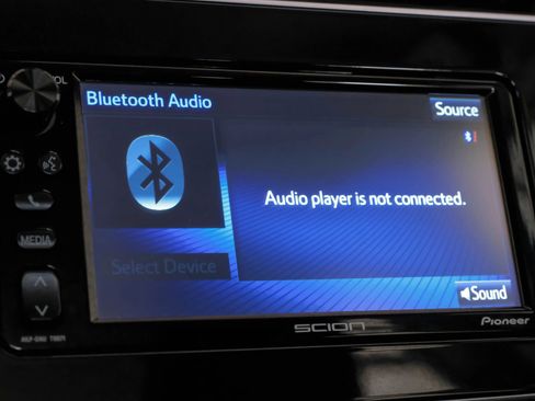 Used 2016 Scion iM Hatchback 4D image 30