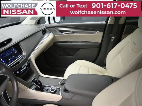 Used 2023 Cadillac XT5 Premium Luxury w/ Technology Package image 17
