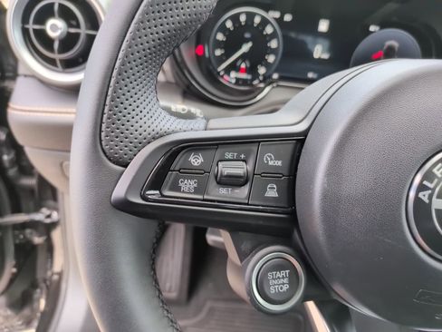 New 2026 Alfa Romeo Tonale w/ Black Premium Package image 26