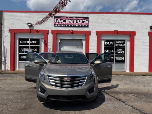 Used 2017 Cadillac XT5 FWD image 41