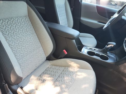 Used 2023 Chevrolet Equinox LS w/ LS Convenience Package FWD image 19