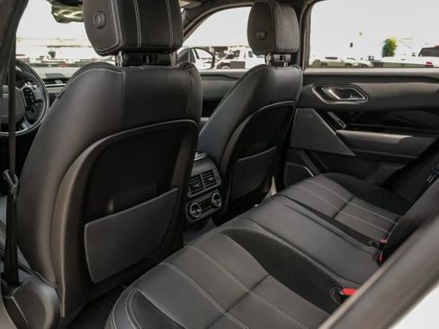 Used 2018 Land Rover Range Rover Velar R-Dynamic SE image 34