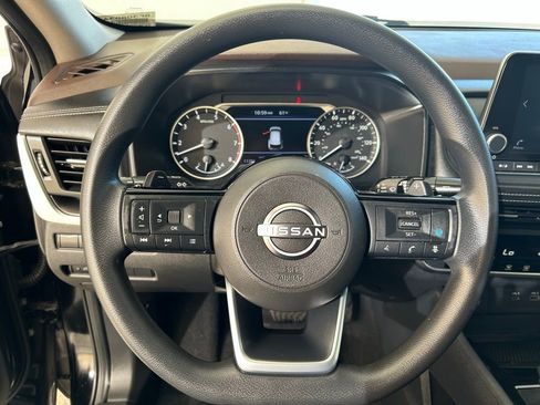 Used 2023 Nissan Rogue SV image 39