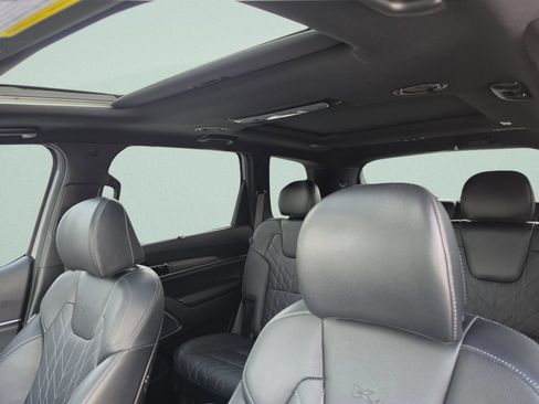 Used 2024 Kia Telluride SX X-Line AWD/4WD image 25