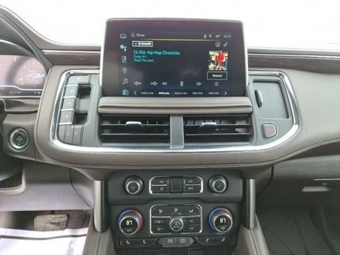 Certified 2024 Chevrolet Suburban Z71 w/ Luxury Package image 23