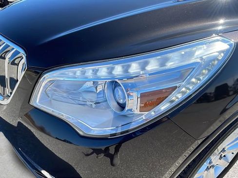 Used 2013 Buick Enclave Leather image 9