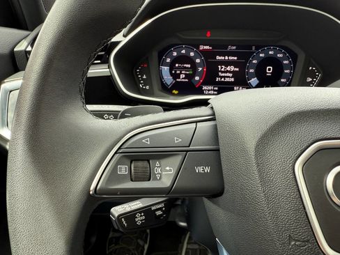 Used 2025 Audi Q3 2.0T Premium image 29