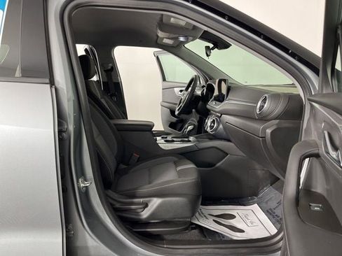 Used 2024 Chevrolet Blazer LT image 34