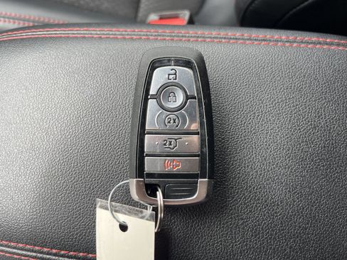 Used 2025 Ford Escape ST-Line Select image 21