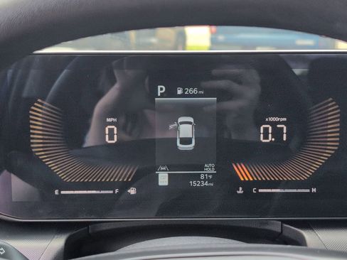 Used 2025 Kia K4 LXS image 23